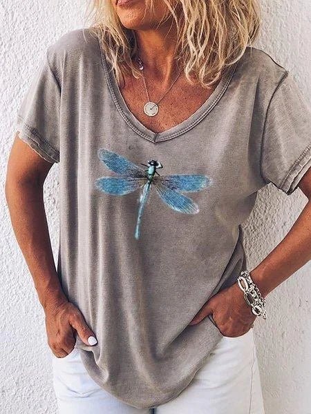 Luna | Camiseta casual para mujer con estampado de libélula, cuello en V y manga corta