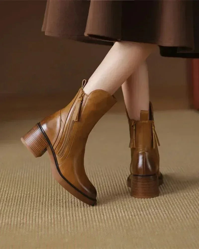 Vi™ Elegant Leather Boots