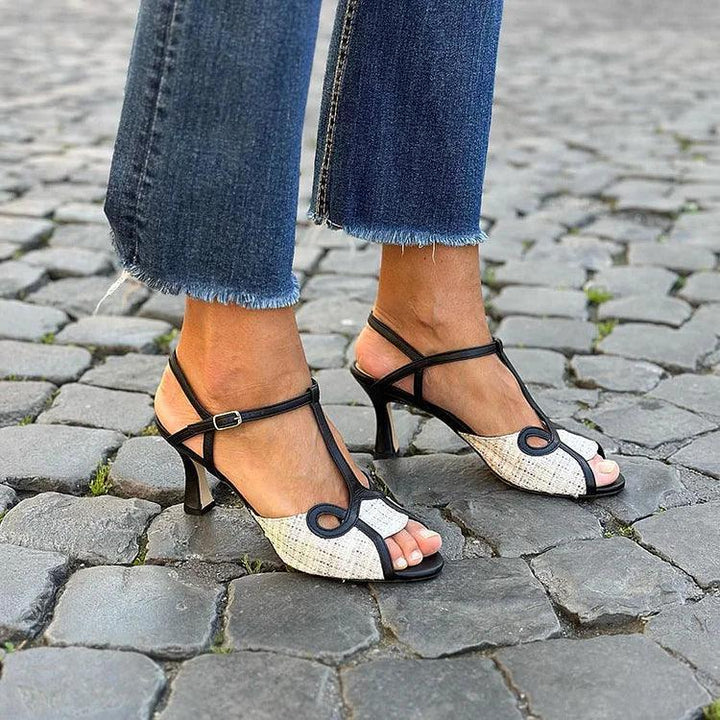 Sandalias de estilo retro con tacón medio