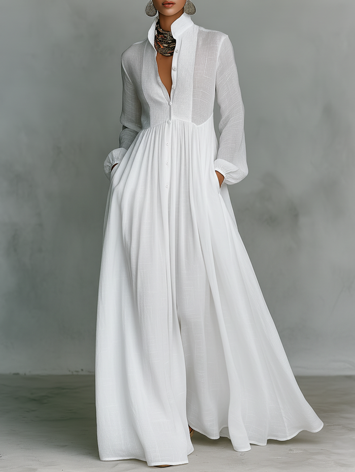 Elisa – Maxikleid im minimalistischen Stil mit Patchwork, hohem Kragen und langen Ärmeln
