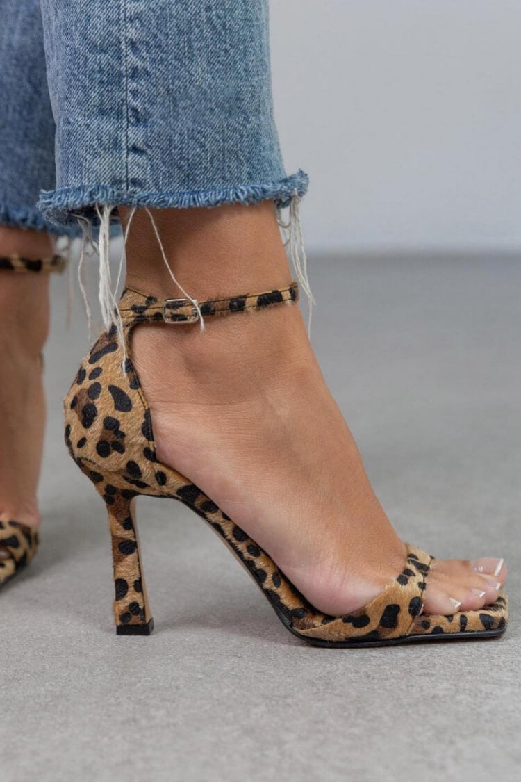 April| Tacones con estampado de leopardo
