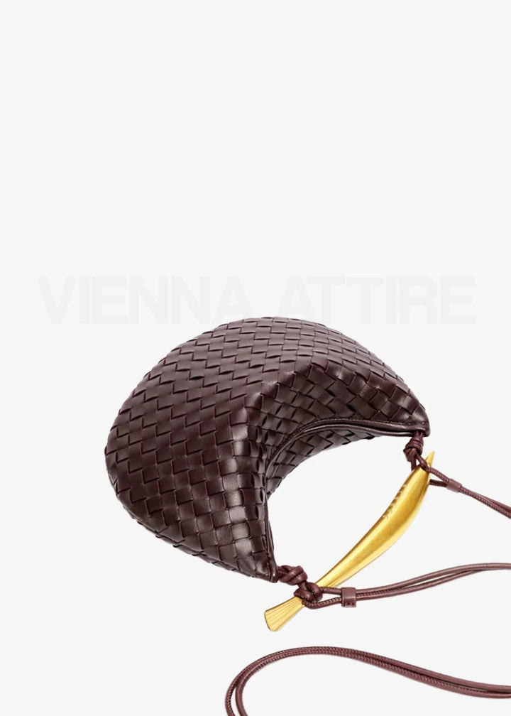 Alexandra – Sac à motif tissé avec poignée dorée