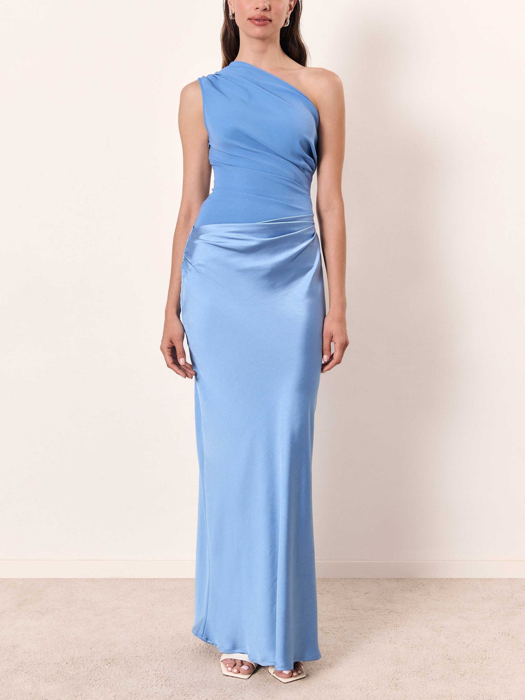 Anita™ | Elegantes Maxikleid mit einer Schulter, gerafftem Ausschnitt und für Partys