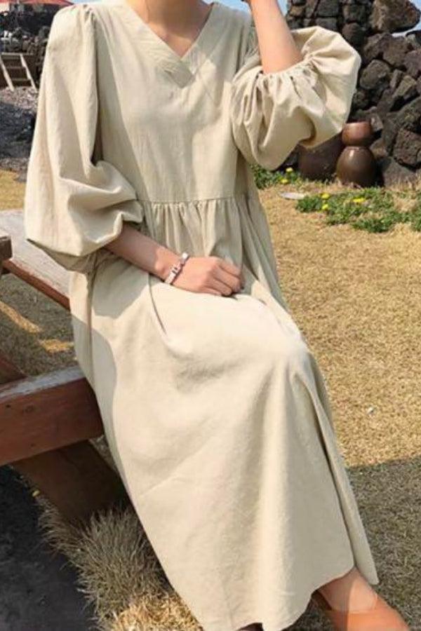 Autunno | Vestito midi da donna con scollo a V, vita arricciata e maniche a palloncino