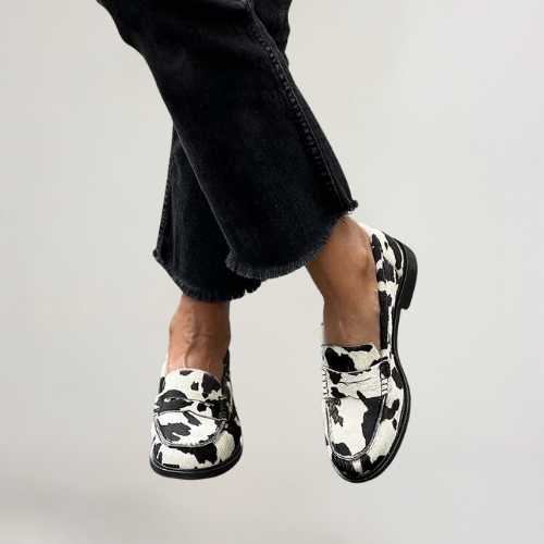Veerle | Mocasines con patrón de vaca