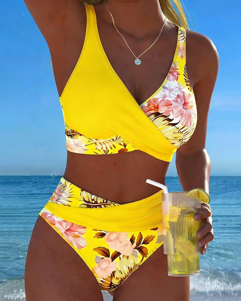 Jolina™ | Bikini a contrasto floreale con spacco