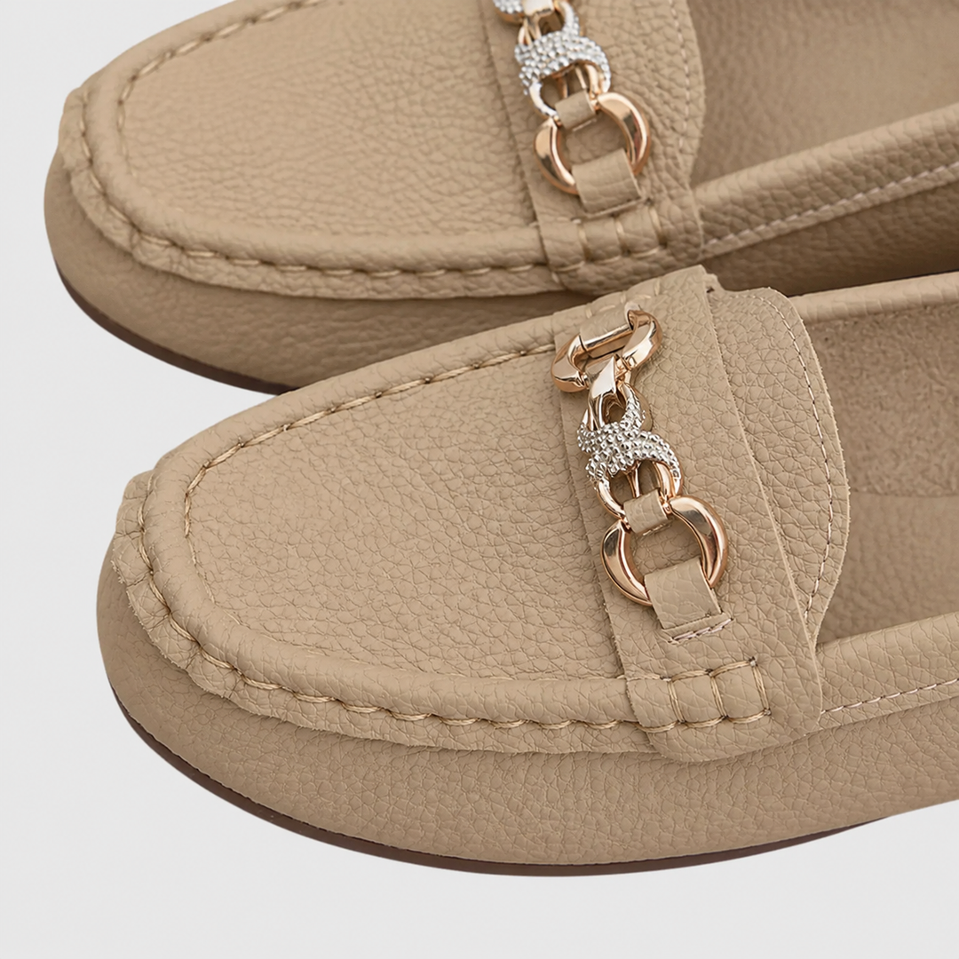 Harlow | Mocassini casual da donna senza lacci con dettaglio catena dorata