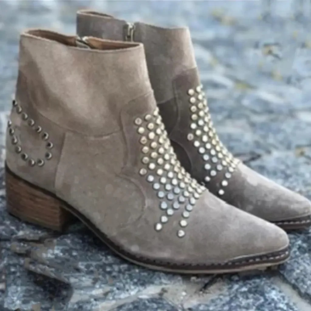 Aina™ | Botas con borde tachonado