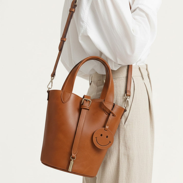 Clara | Sac à sourire en cuir
