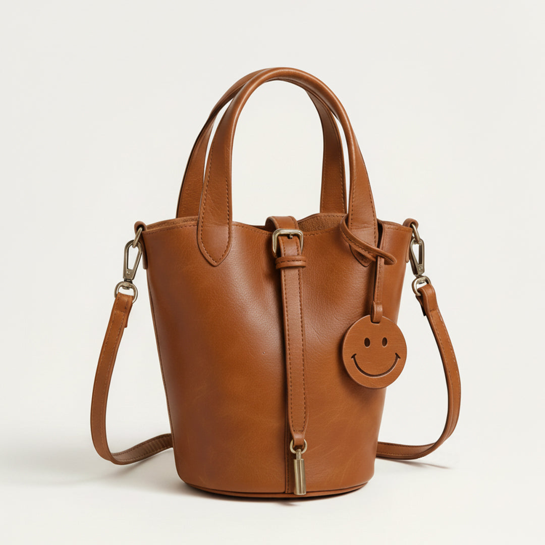 Clara | Sac à sourire en cuir