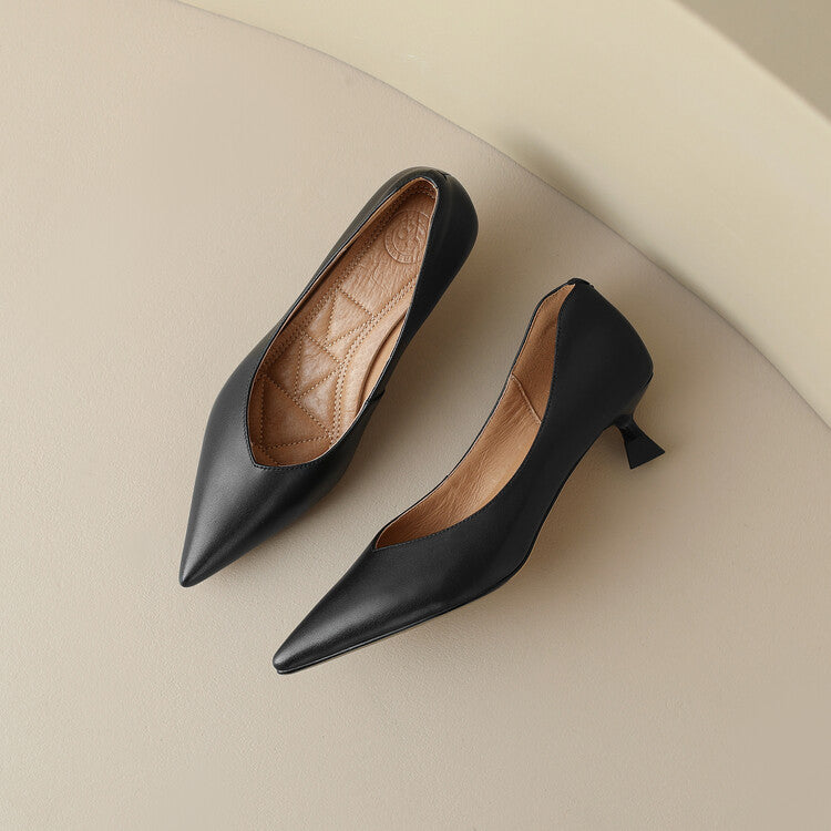 Camille | Décolleté da donna con punta a punta, tacco basso kitten, scarpe slip-on