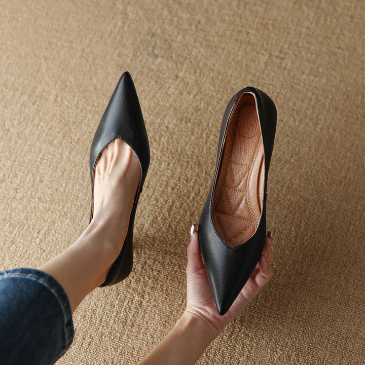 Camille | Décolleté da donna con punta a punta, tacco basso kitten, scarpe slip-on