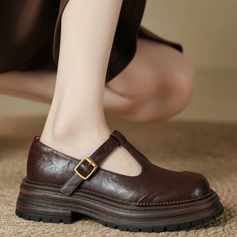 Luna | Zapatos Clásicos con Tira en T