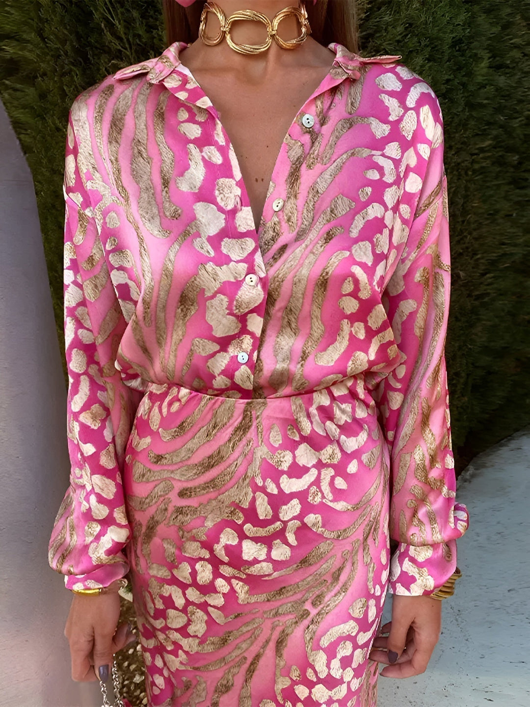 Elegant Long Sleeve Dress for Women - Timeless Flowing Silhouette