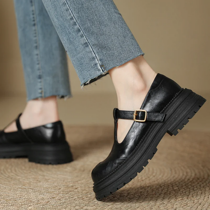 Luna | Zapatos Clásicos con Tira en T
