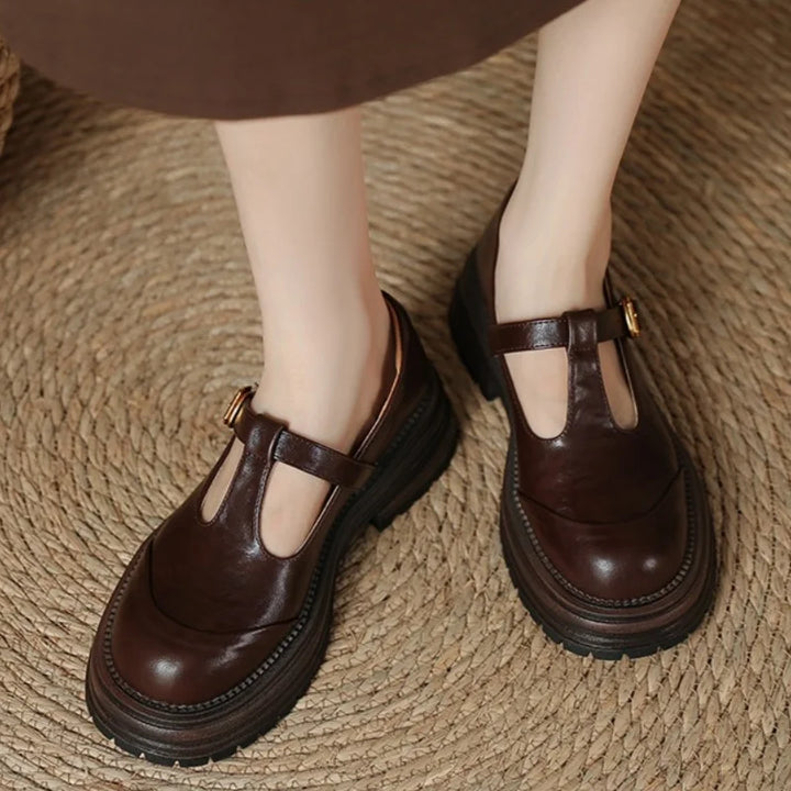 Luna | Zapatos Clásicos con Tira en T