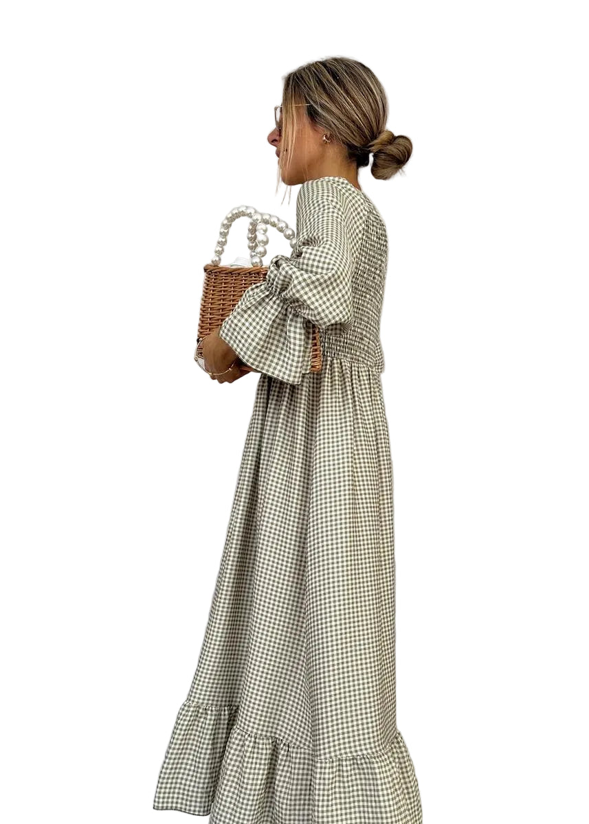 Grünes Maxikleid mit Rundhalsausschnitt und Häkchenmuster