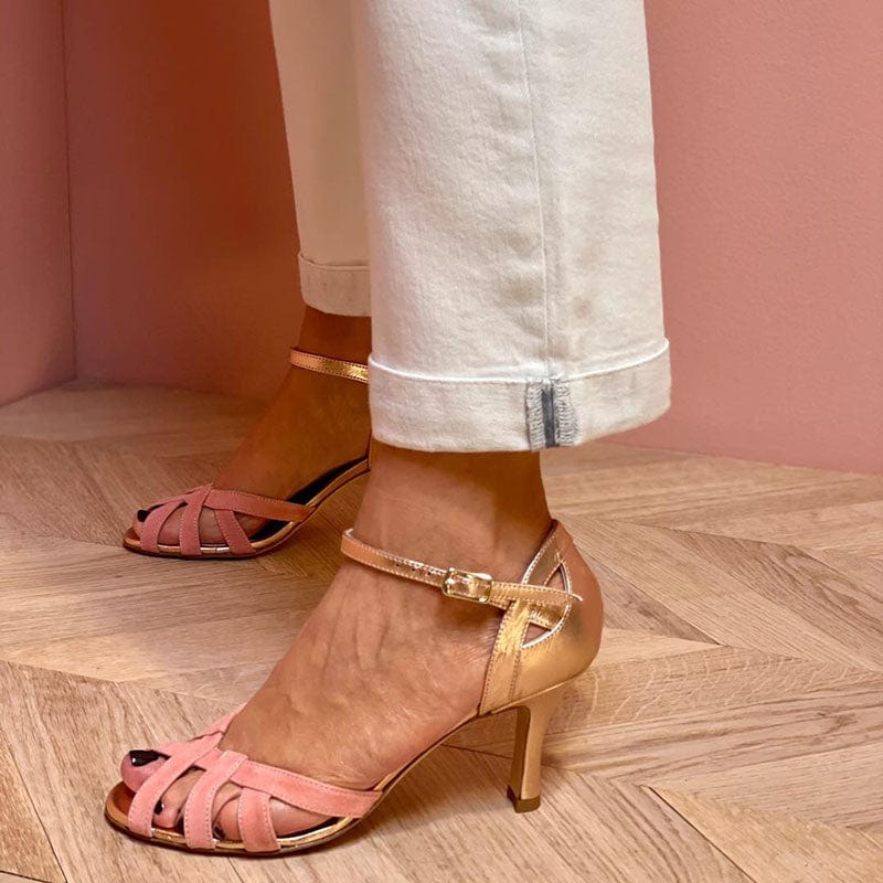 Leona| Tacones con brillo intenso