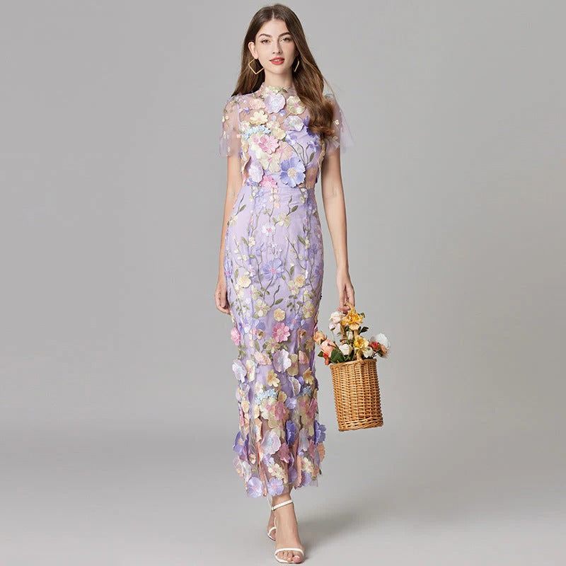 Aurelia | Vestido maxi sin mangas de malla transparente con aplicaciones florales 3D para mujer