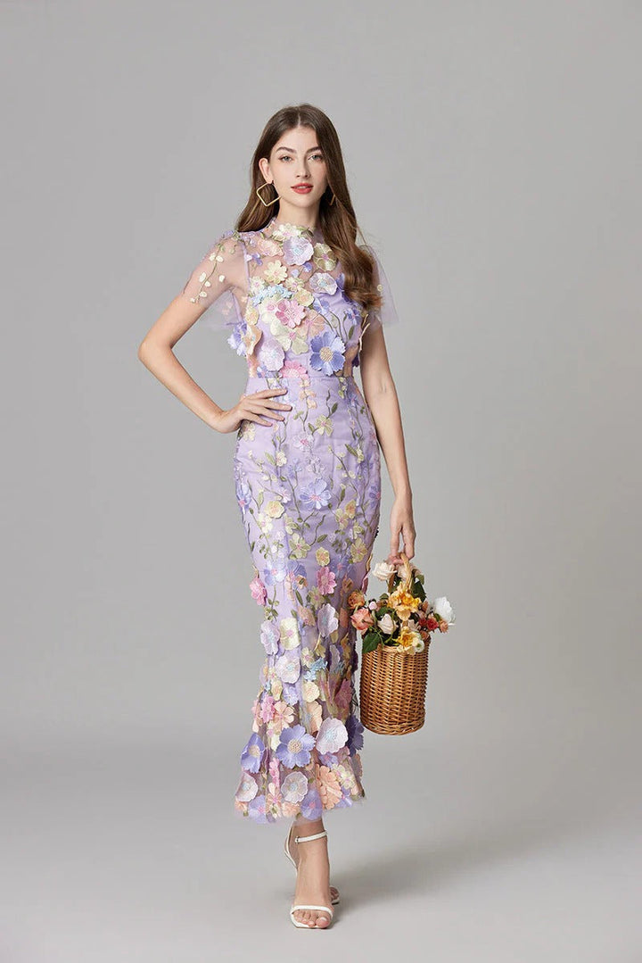Aurelia | Vestido maxi sin mangas de malla transparente con aplicaciones florales 3D para mujer