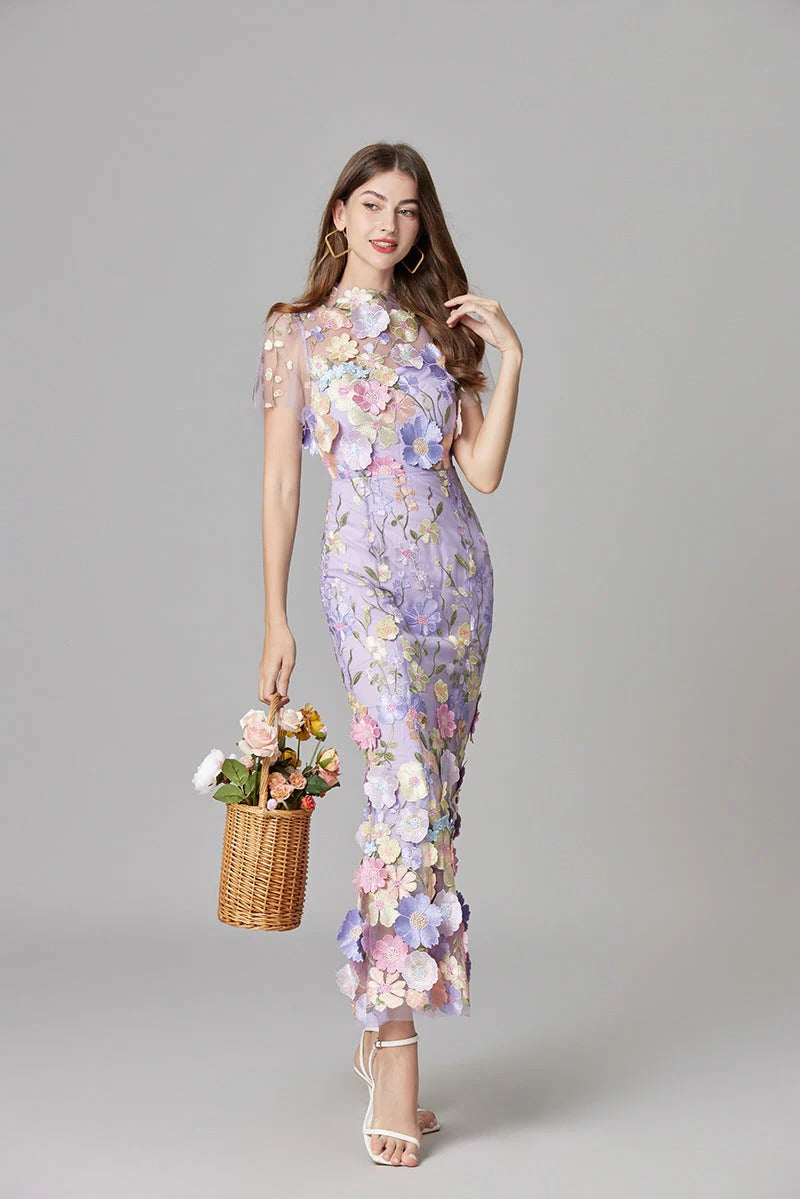 Aurelia | Vestido maxi sin mangas de malla transparente con aplicaciones florales 3D para mujer