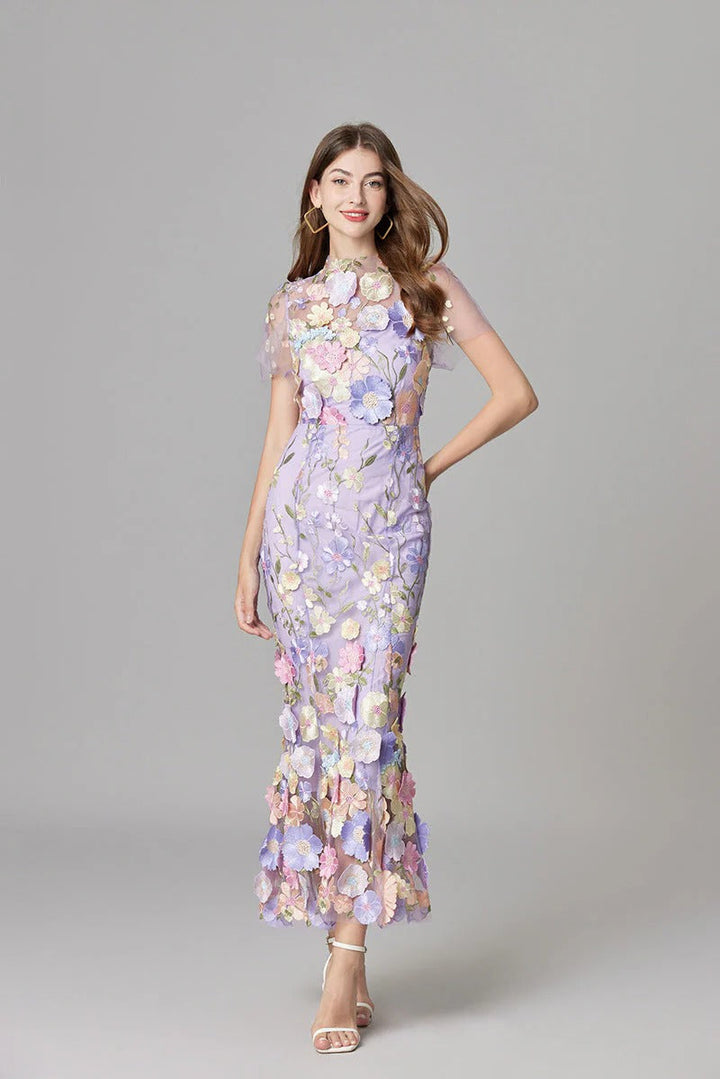 Aurelia | Vestido maxi sin mangas de malla transparente con aplicaciones florales 3D para mujer