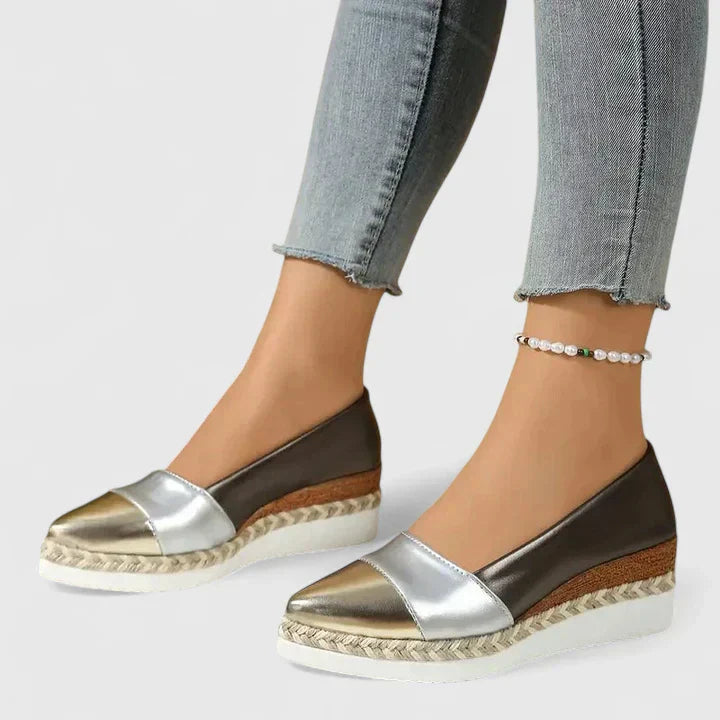 Luna | Dámské metalické espadrilky na klínku s platformou a nazouvací designem