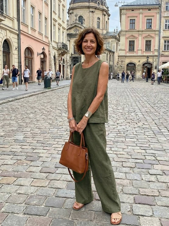 Olivia | Completo donna con canotta senza maniche e pantaloni a gamba larga