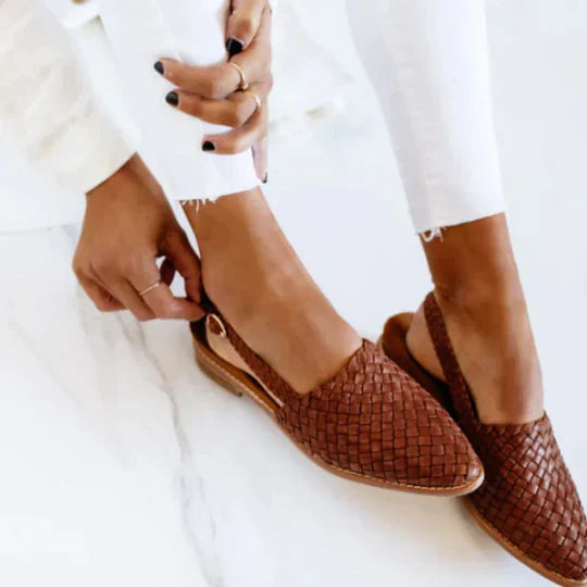 Lyn | Sandalias planas artesanales™